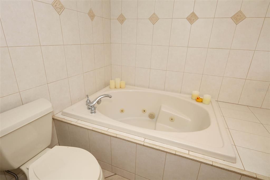 Active With Contract: $469,000 (3 beds, 2 baths, 1730 Square Feet)