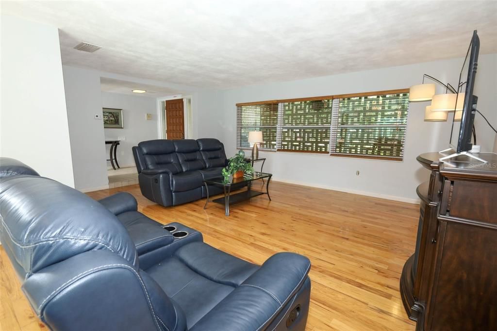 Active With Contract: $469,000 (3 beds, 2 baths, 1730 Square Feet)