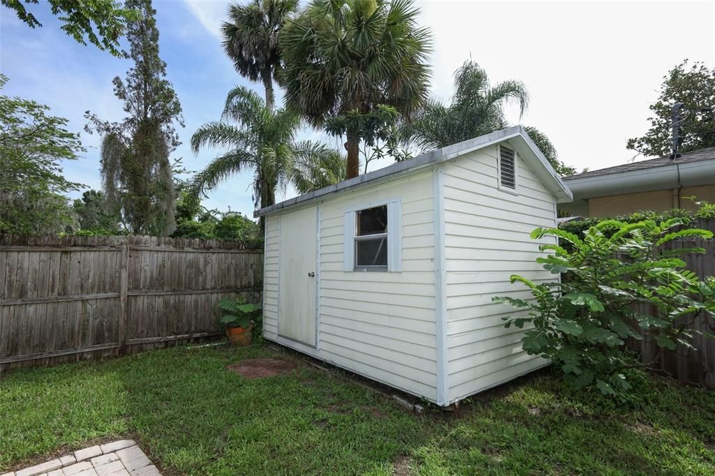 Active With Contract: $469,000 (3 beds, 2 baths, 1730 Square Feet)