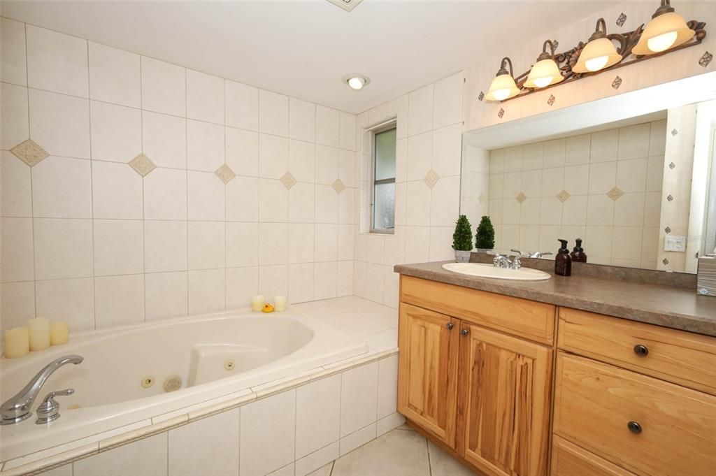 Active With Contract: $469,000 (3 beds, 2 baths, 1730 Square Feet)