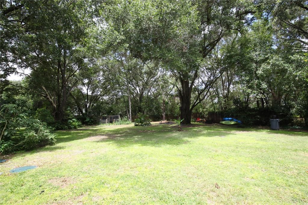 合同活跃: $285,000 (2 贝兹, 2 浴室, 1664 平方英尺)