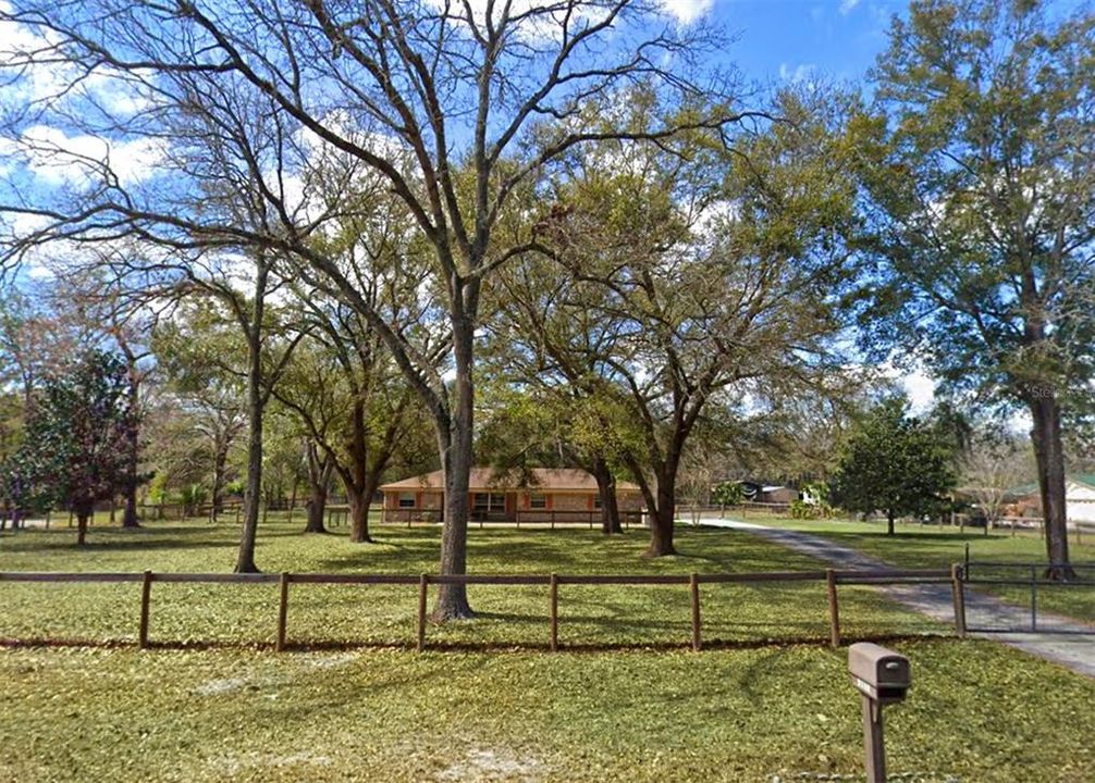 Recently Sold: $535,000 (3 beds, 2 baths, 1804 Square Feet)