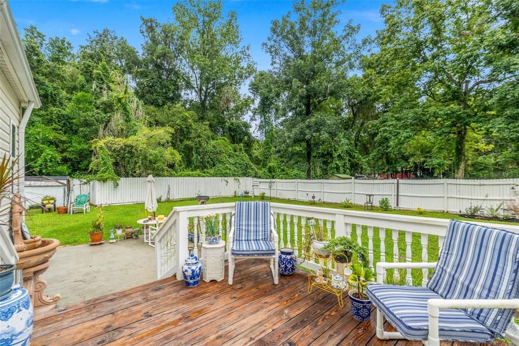 合同活跃: $230,000 (3 贝兹, 2 浴室, 1512 平方英尺)