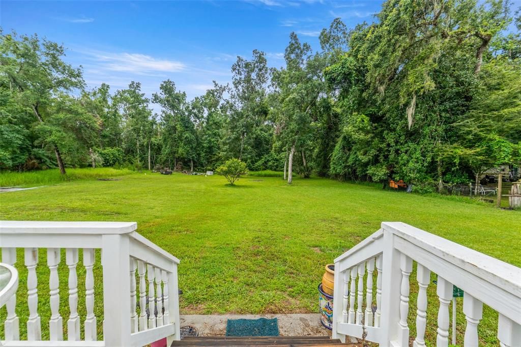 合同活跃: $230,000 (3 贝兹, 2 浴室, 1512 平方英尺)