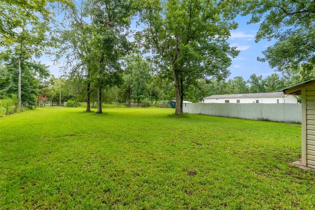 合同活跃: $230,000 (3 贝兹, 2 浴室, 1512 平方英尺)