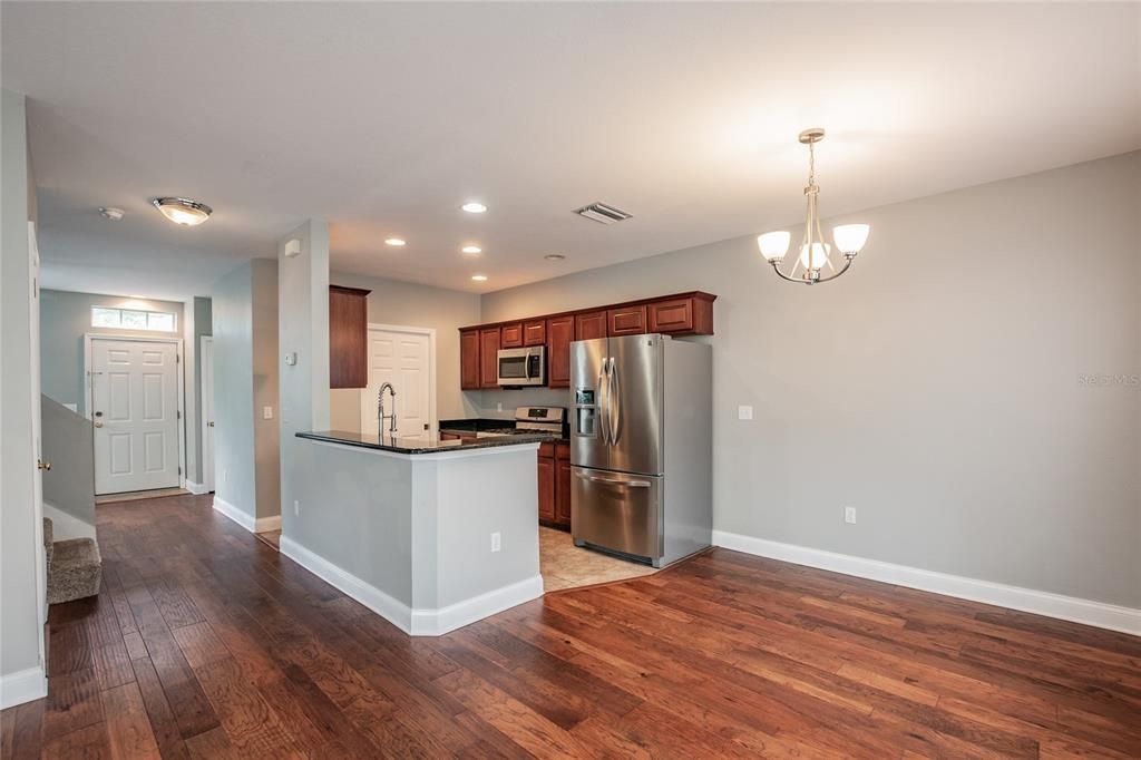 En Renta: $5,750 (3 camas, 2 baños, 1452 Pies cuadrados)