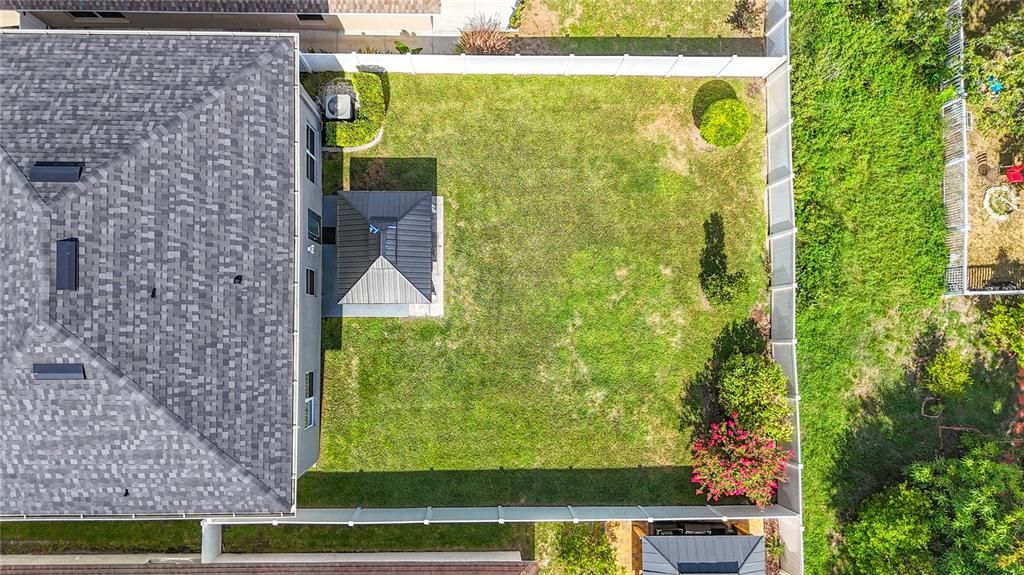 For Sale: $447,000 (6 beds, 3 baths, 2752 Square Feet)