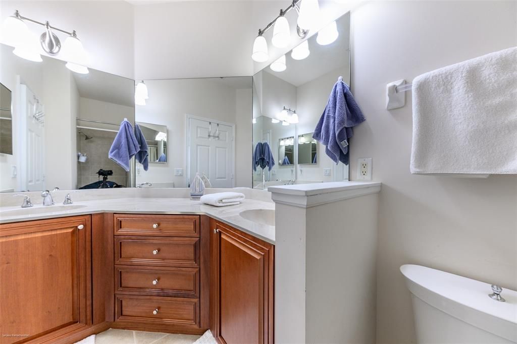 For Rent: $3,500 (3 beds, 2 baths, 1644 Square Feet)