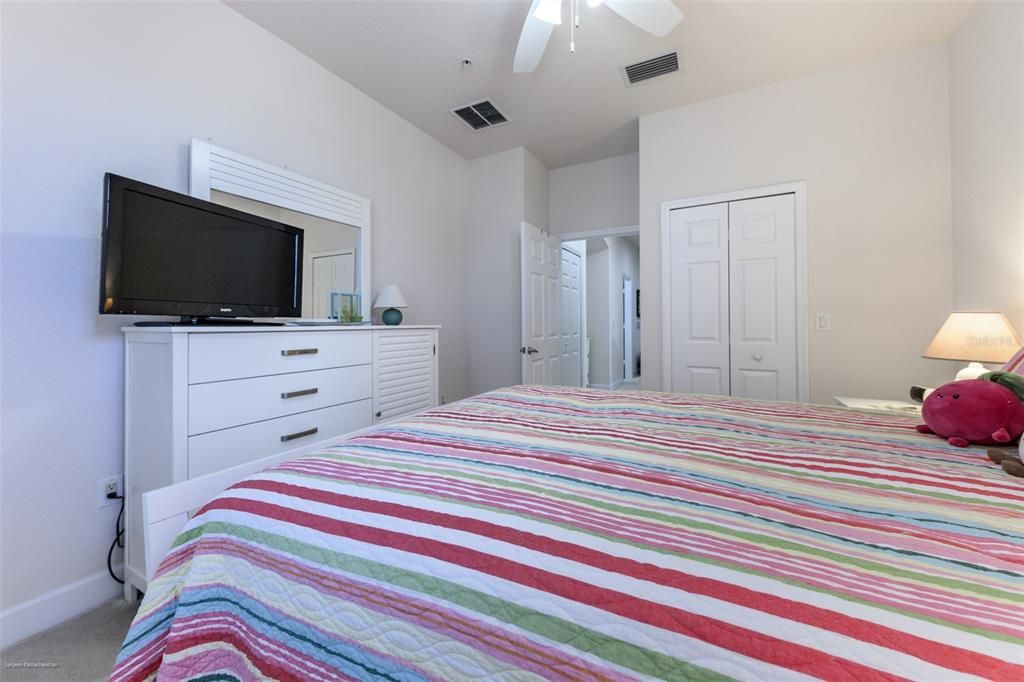 For Rent: $3,500 (3 beds, 2 baths, 1644 Square Feet)