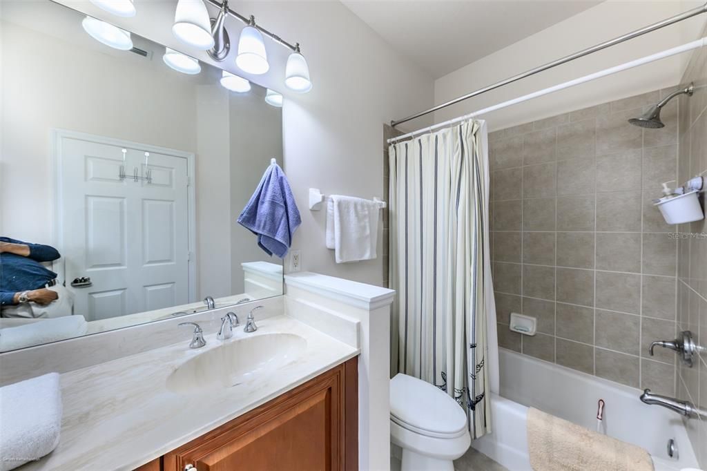 For Rent: $3,500 (3 beds, 2 baths, 1644 Square Feet)