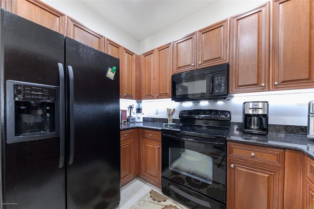 For Rent: $3,500 (3 beds, 2 baths, 1644 Square Feet)