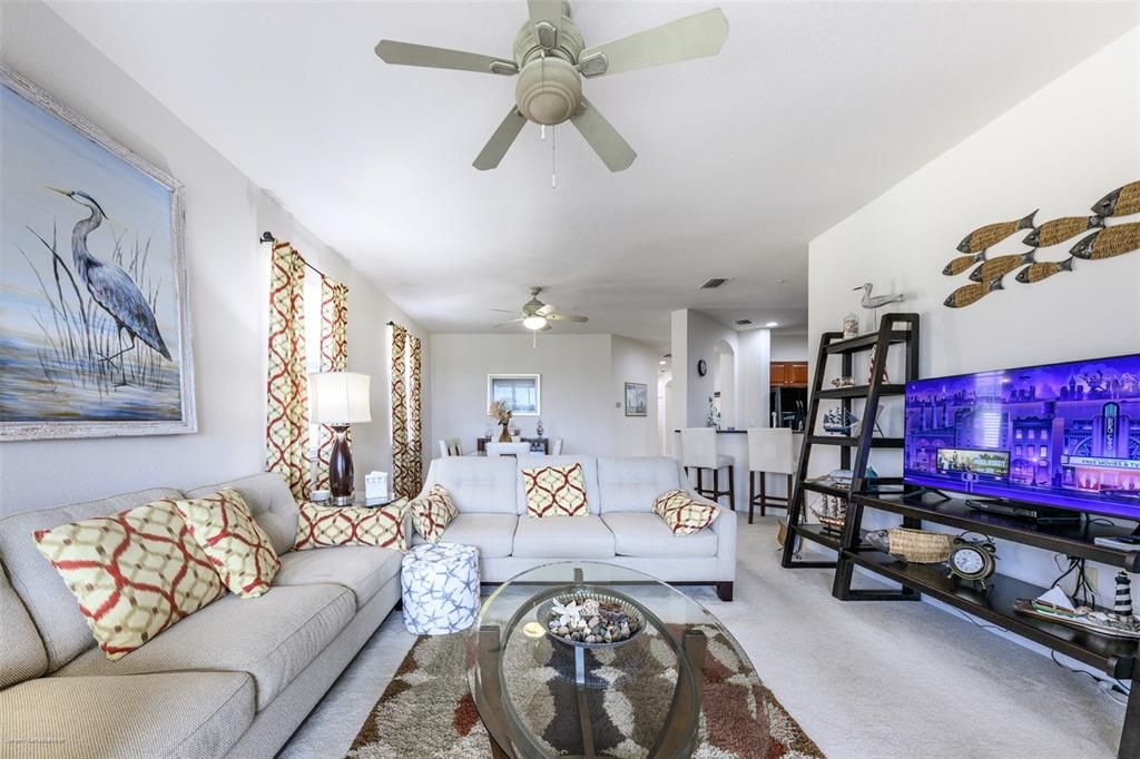 For Rent: $3,500 (3 beds, 2 baths, 1644 Square Feet)