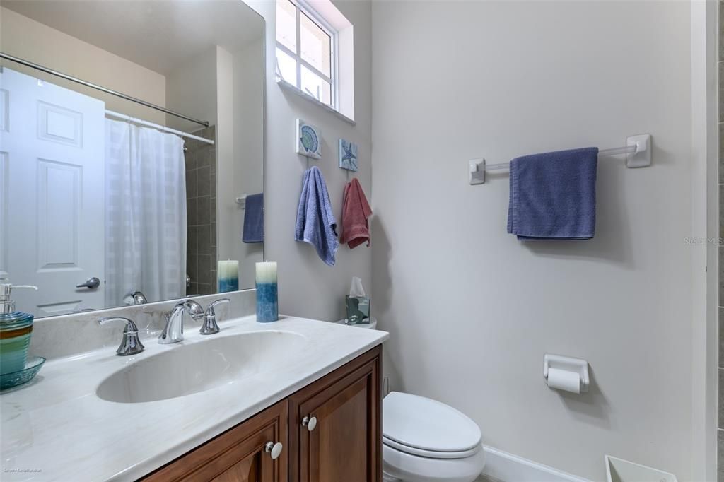 For Rent: $3,500 (3 beds, 2 baths, 1644 Square Feet)