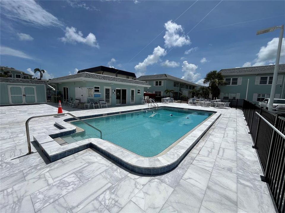 Под контрактом: $389,000 (2 спален, 1 ванн, 794 Квадратных фут)