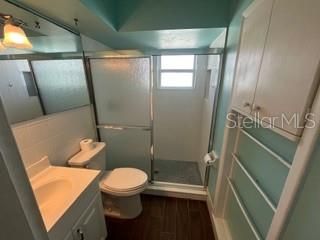 Под контрактом: $389,000 (2 спален, 1 ванн, 794 Квадратных фут)