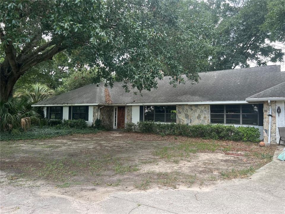 Recently Sold: $895,000 (3 beds, 2 baths, 2969 Square Feet)