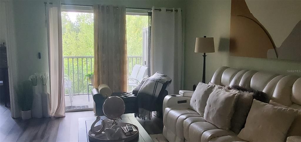 待售: $194,999 (3 贝兹, 2 浴室, 1151 平方英尺)