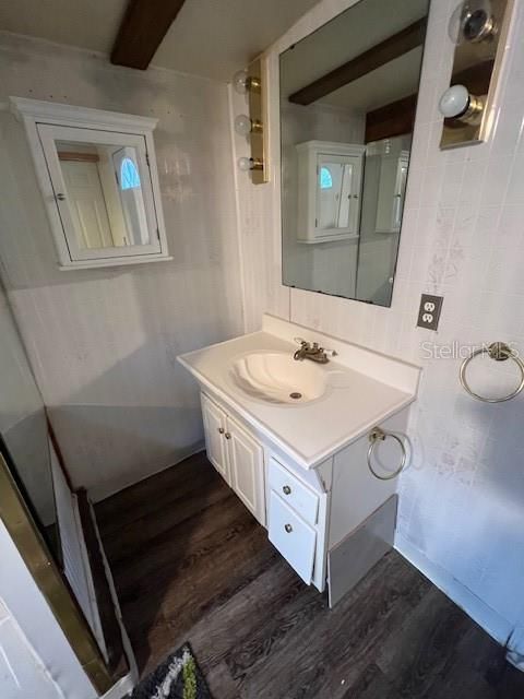 Active With Contract: $268,000 (3 beds, 2 baths, 1100 Square Feet)