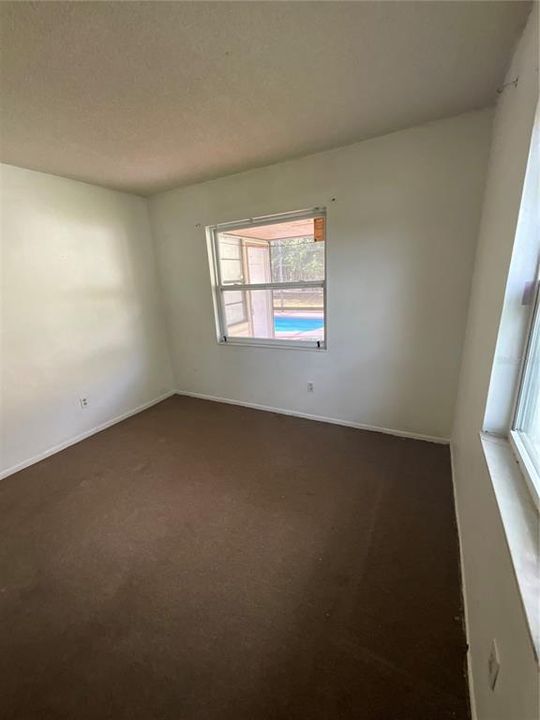 Active With Contract: $268,000 (3 beds, 2 baths, 1100 Square Feet)