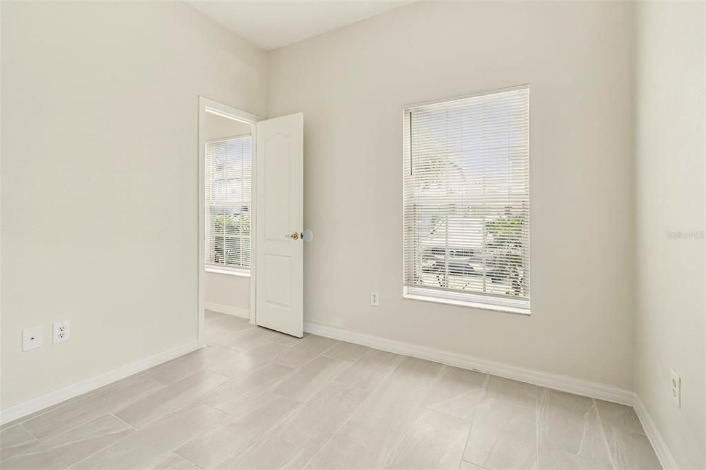 На продажу: $252,000 (4 спален, 3 ванн, 1576 Квадратных фут)