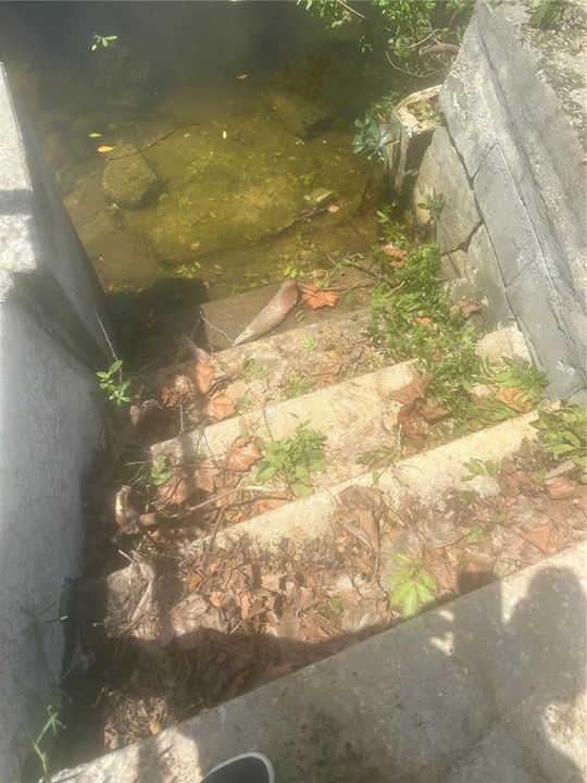 待售: $80,000 (0.09 acres)