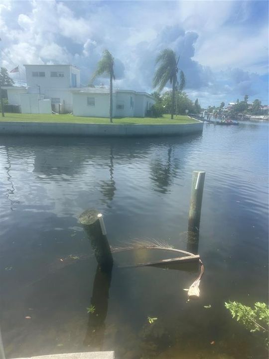 待售: $80,000 (0.09 acres)