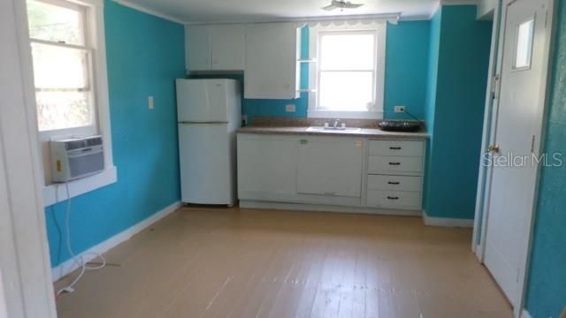 For Sale: $499,900 (8 beds, 0 baths, 2390 Square Feet)