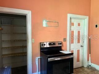 На продажу: $219,000 (2 спален, 1 ванн, 1080 Квадратных фут)