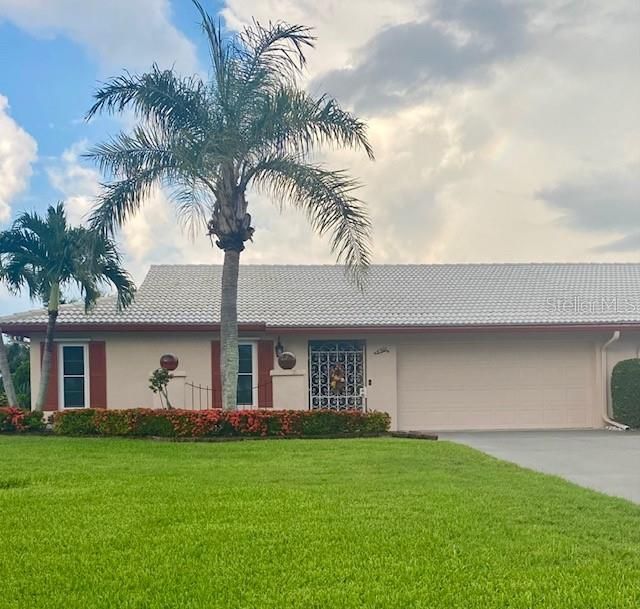 Recently Sold: $412,000 (2 beds, 2 baths, 2154 Square Feet)