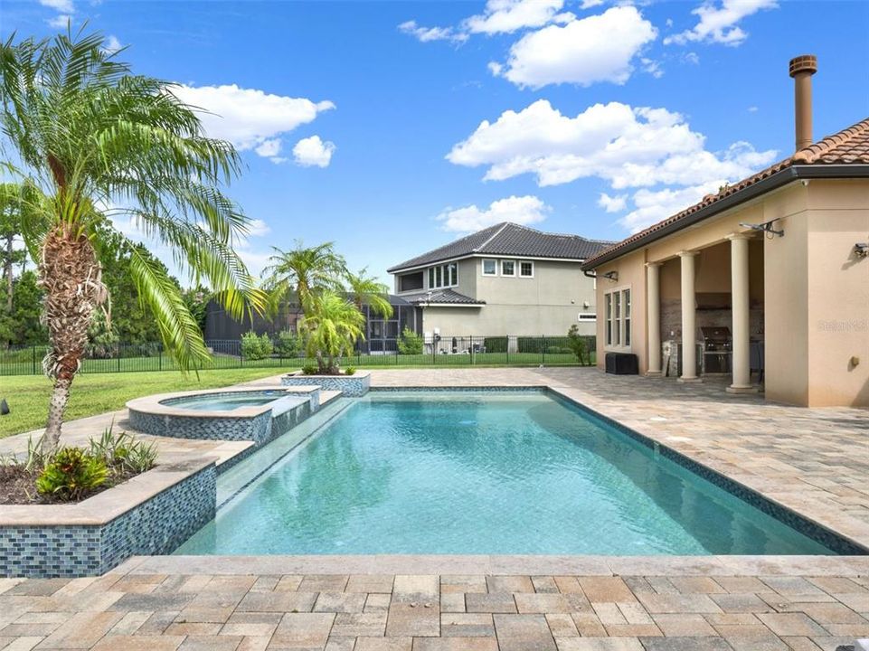 For Sale: $2,000,000 (5 beds, 5 baths, 5118 Square Feet)