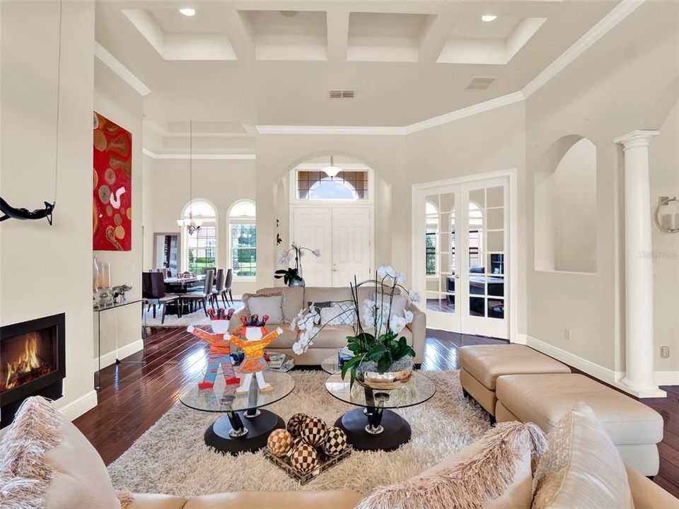 For Sale: $2,000,000 (5 beds, 5 baths, 5118 Square Feet)