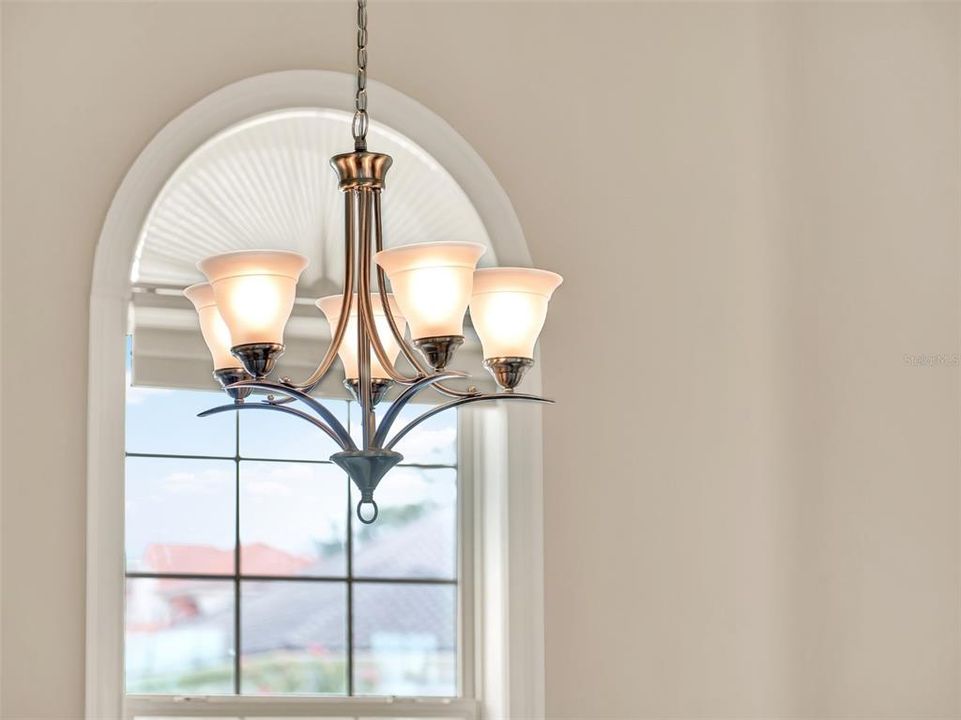 For Sale: $2,000,000 (5 beds, 5 baths, 5118 Square Feet)