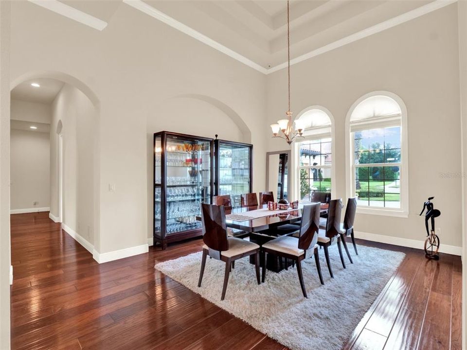 For Sale: $2,000,000 (5 beds, 5 baths, 5118 Square Feet)