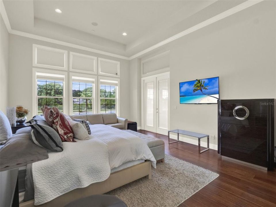 For Sale: $2,000,000 (5 beds, 5 baths, 5118 Square Feet)