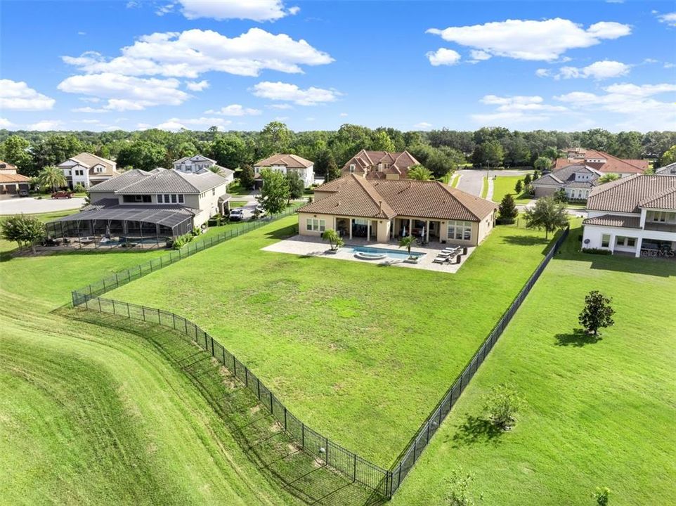 For Sale: $2,000,000 (5 beds, 5 baths, 5118 Square Feet)