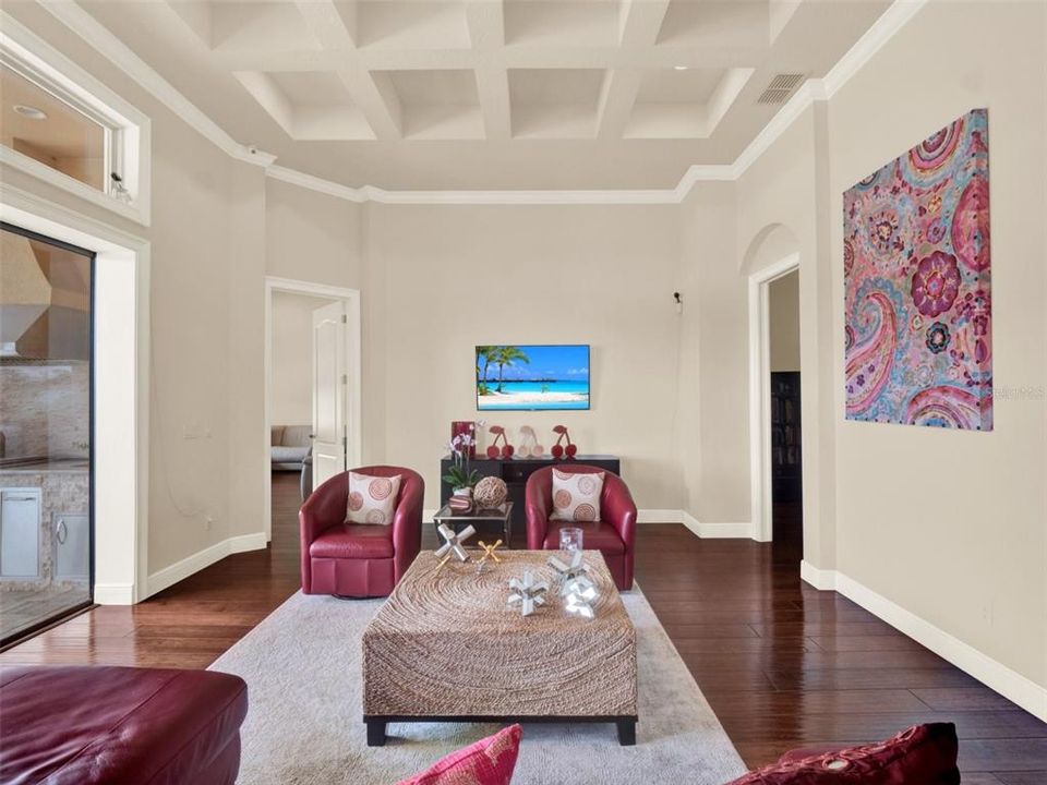 For Sale: $2,000,000 (5 beds, 5 baths, 5118 Square Feet)