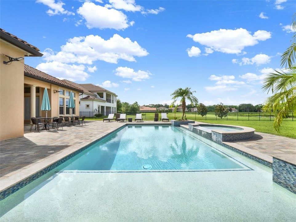 For Sale: $2,000,000 (5 beds, 5 baths, 5118 Square Feet)