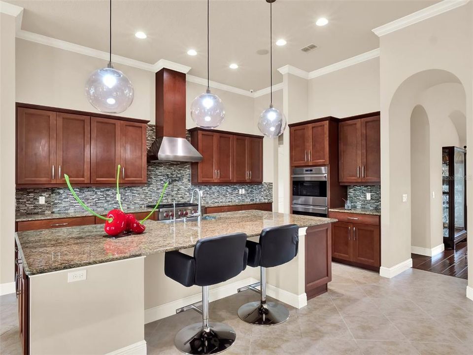 For Sale: $2,000,000 (5 beds, 5 baths, 5118 Square Feet)