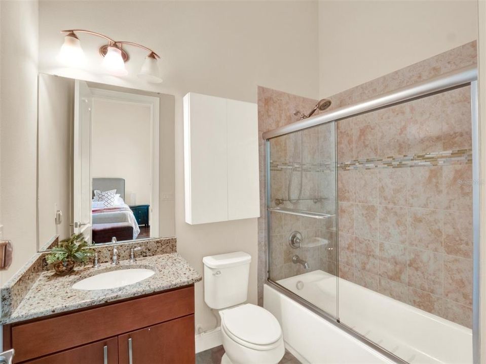 For Sale: $2,000,000 (5 beds, 5 baths, 5118 Square Feet)