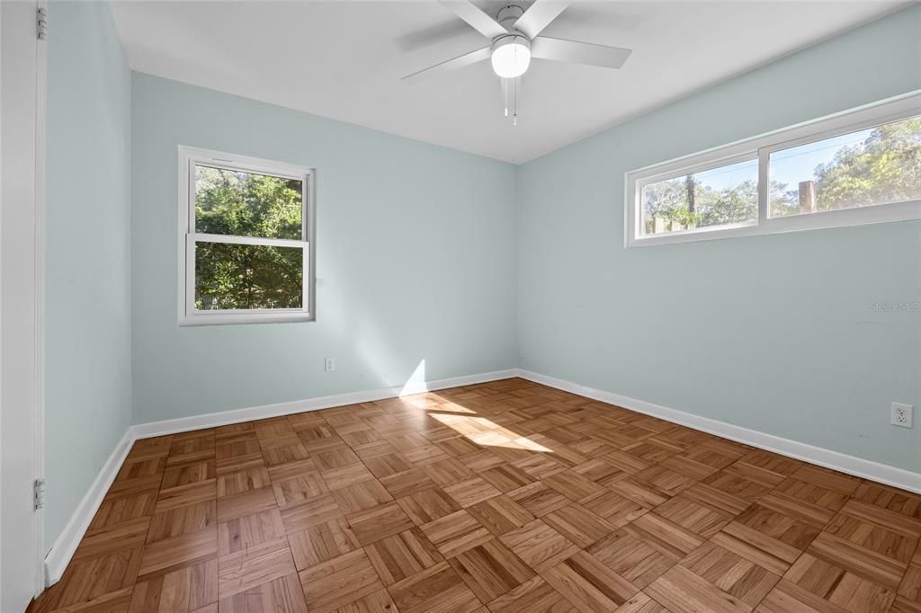 En Venta: $310,000 (3 camas, 2 baños, 1370 Pies cuadrados)