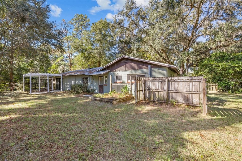 En Venta: $310,000 (3 camas, 2 baños, 1370 Pies cuadrados)