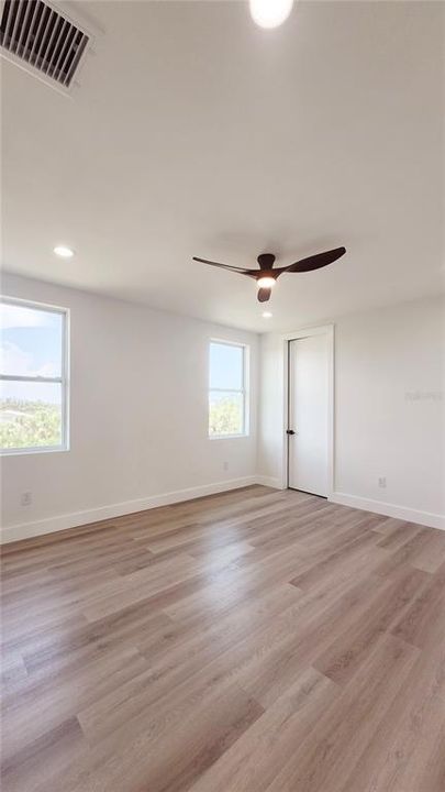 For Sale: $1,150,000 (4 beds, 3 baths, 2900 Square Feet)