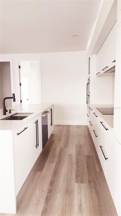 For Sale: $1,150,000 (4 beds, 3 baths, 2900 Square Feet)