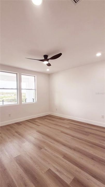 For Sale: $1,150,000 (4 beds, 3 baths, 2900 Square Feet)