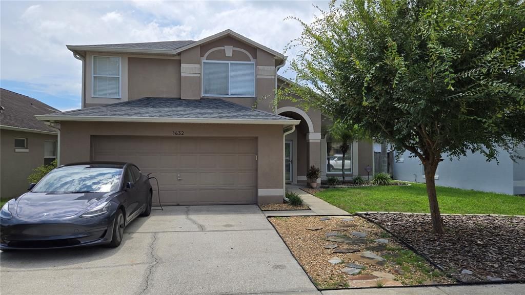 最近售出: $509,900 (4 贝兹, 2 浴室, 1884 平方英尺)