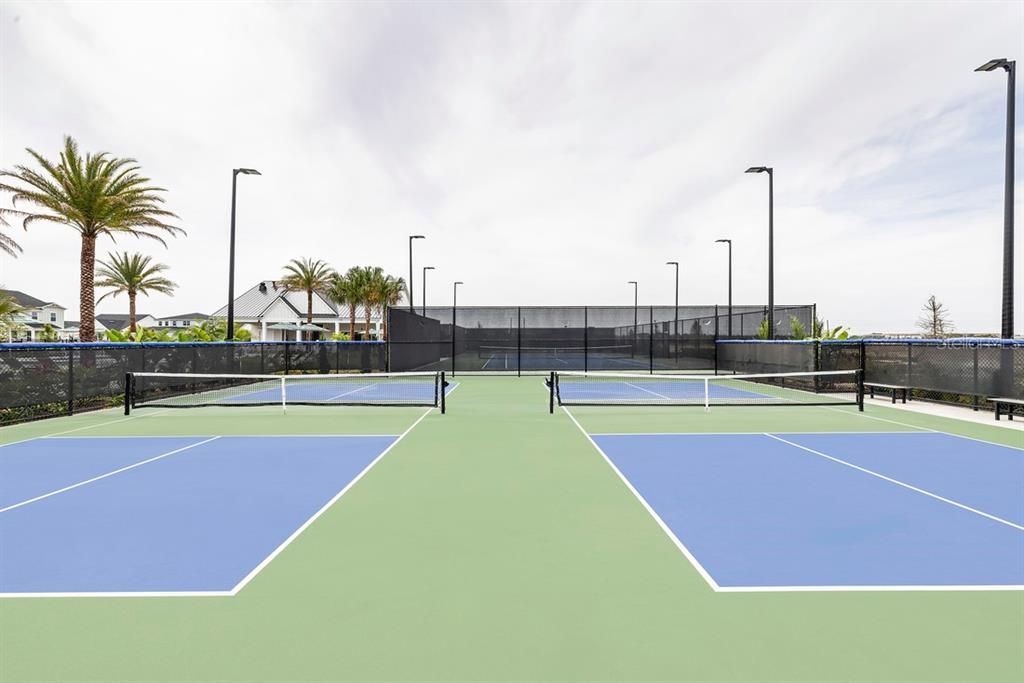 Active With Contract: $682,000 (4 beds, 3 baths, 2331 Square Feet)