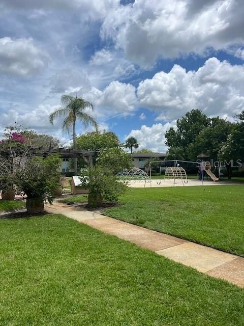 待售: $155,000 (3 贝兹, 2 浴室, 1149 平方英尺)