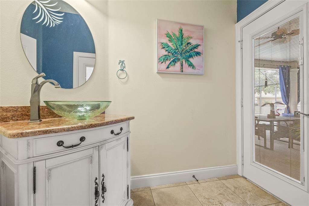 На продажу: $694,999 (3 спален, 2 ванн, 2748 Квадратных фут)