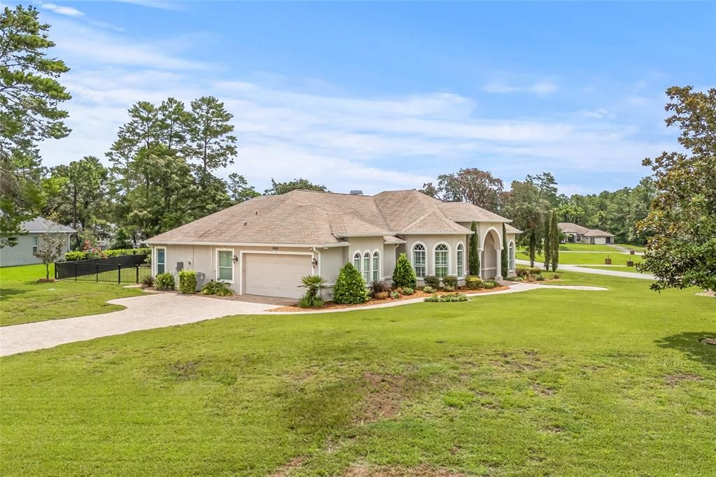 На продажу: $694,999 (3 спален, 2 ванн, 2748 Квадратных фут)