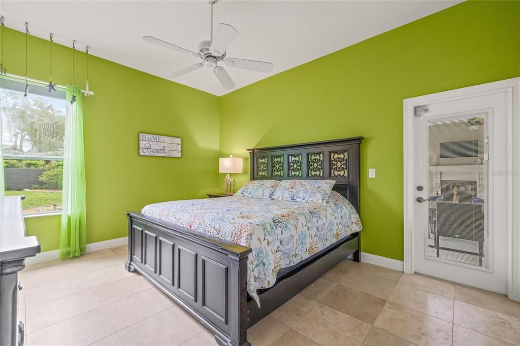 На продажу: $694,999 (3 спален, 2 ванн, 2748 Квадратных фут)